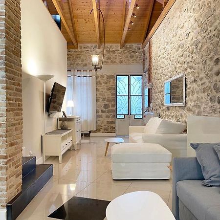 Blue Domino Luxury City Villa Патри Екстер'єр фото
