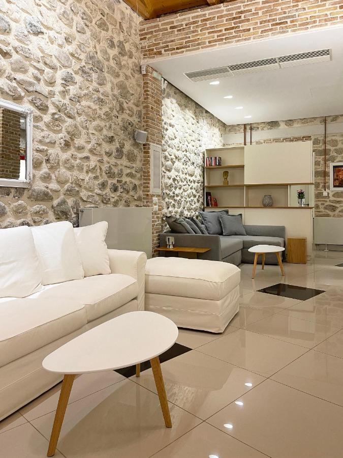 Blue Domino Luxury City Villa Патри Екстер'єр фото