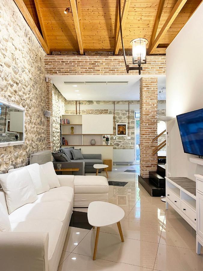 Blue Domino Luxury City Villa Патри Екстер'єр фото