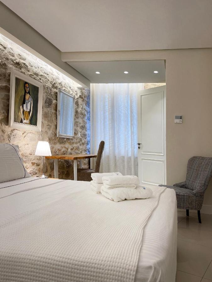 Blue Domino Luxury City Villa Патри Екстер'єр фото